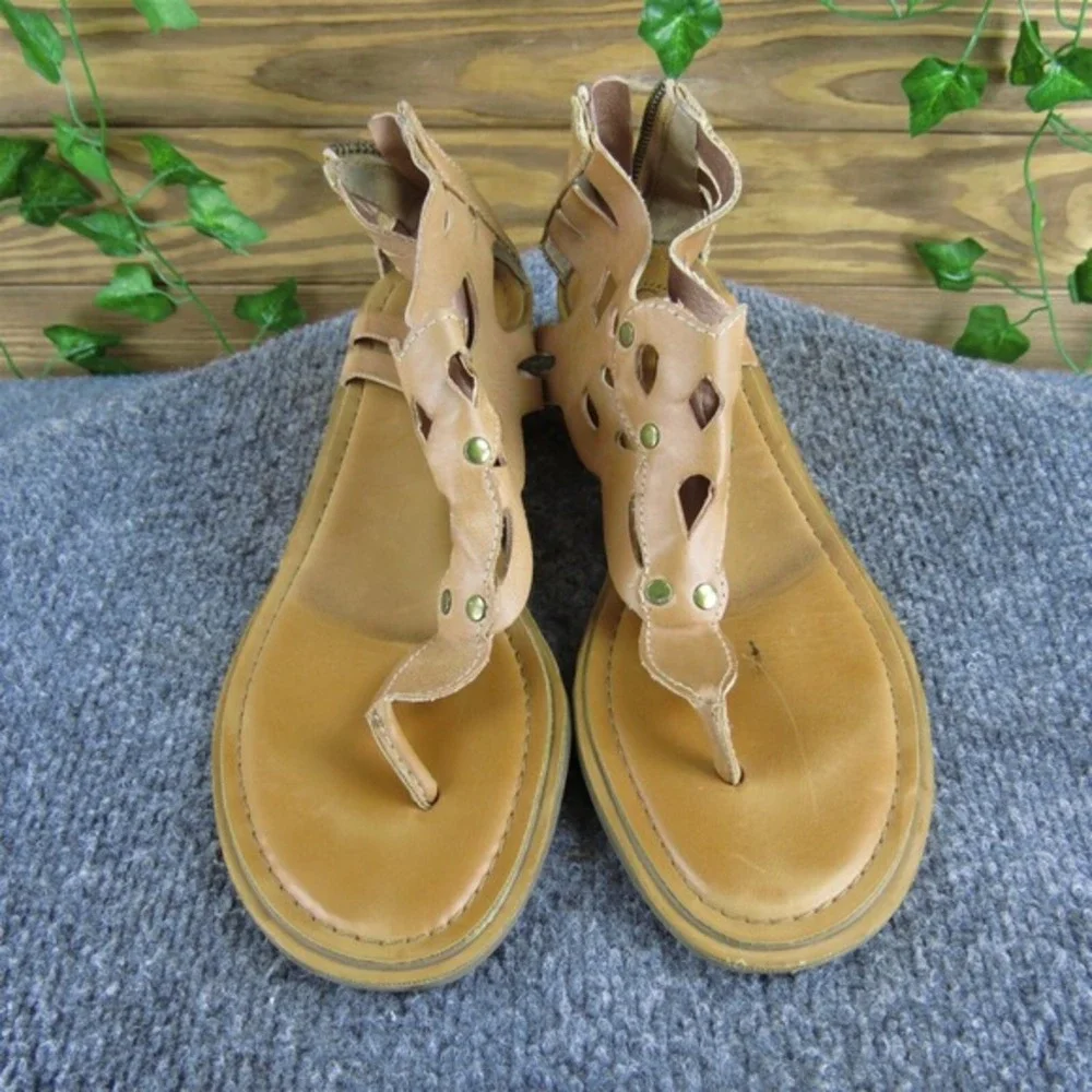 Baretraps Women's Baccall T-Strap Brown Synthetic Sz 8.5 Medium Gently Used 2025